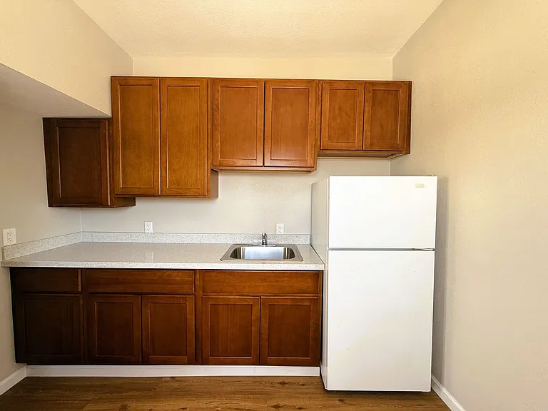 5634 College Ave — Photo 10