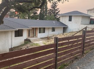 6535 Castle Dr, Oakland, CA 94611