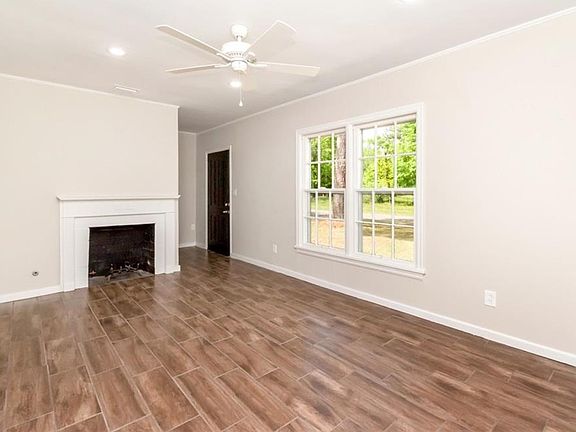 3rd image of 3003 Ralston Rd