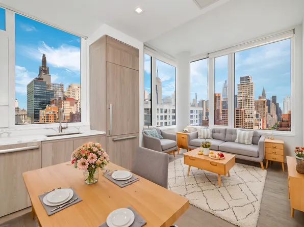 200 East 23rd Street image 1 of 7