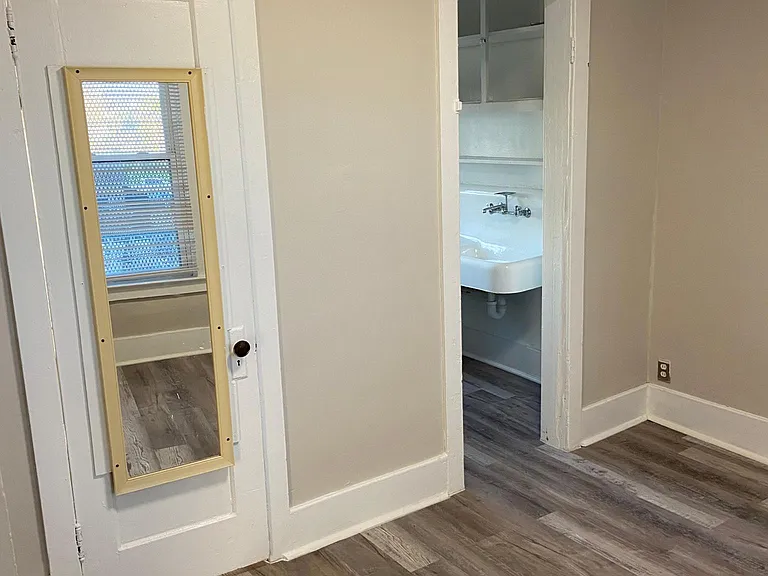 933 Calumet St #3 — Photo 6