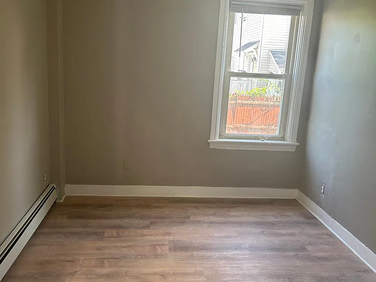43 Bernon St #1 — Photo 4