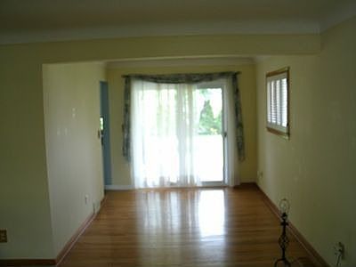 3rd image of 27163 W Crestmont St