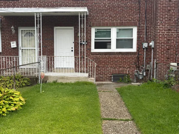 2906 Thompson St, Camden, NJ 08105