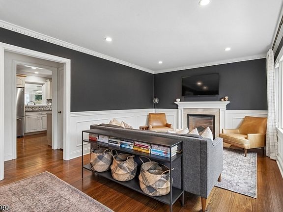 2nd image of 9 Greenfield Ave