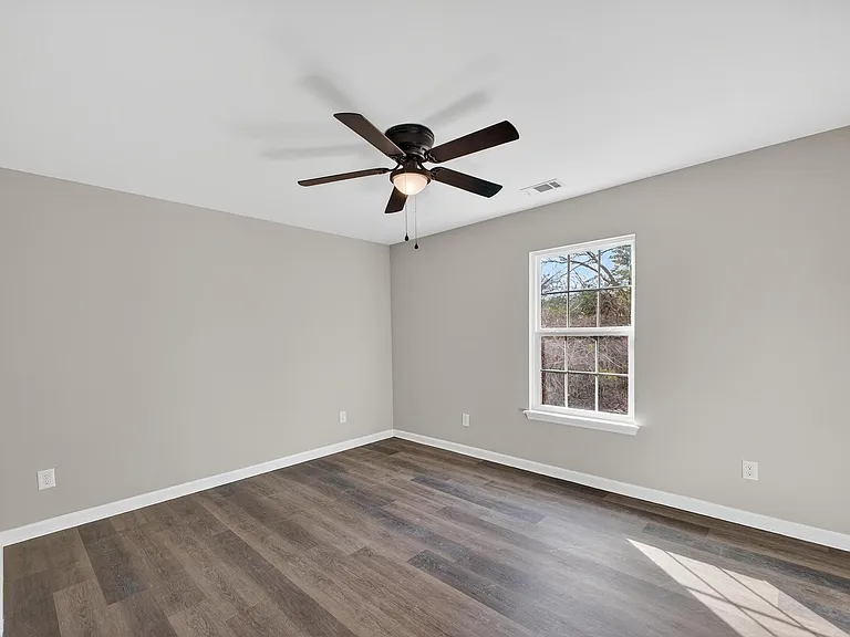 Tanglewood Dr — Photo 19