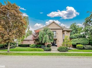6 Colton Cres S, Vaughan, ON L4L 3L7