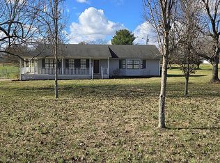 31 Community Rd, Lawrenceburg, TN 38464