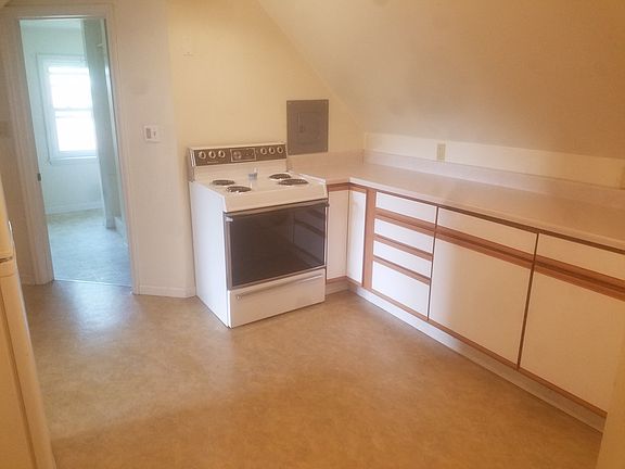 2nd image of 1018 N 6th Ave #3