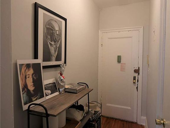 5th image of 4342 45th St APT 2R