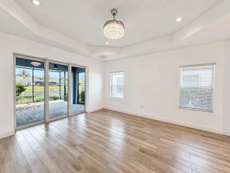 2295 Marquesa Cir — Photo 2