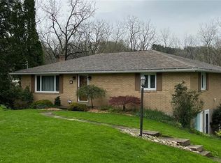 17 Beech Hills Rd, Jeannette, PA 15644
