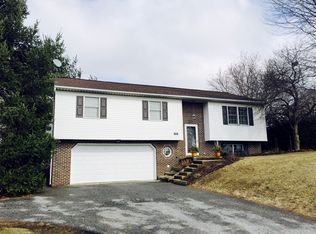 713 Lampeter Rd, Lancaster, PA 17602