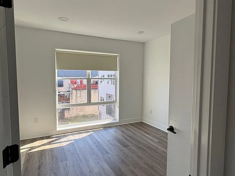 330 Cecil B. Moore Ave — Photo 79