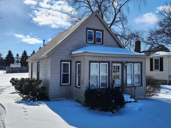 2598 Black River St, Deckerville, MI 48427