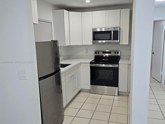 2nd image of 3369 SE Fairmont St #3369
