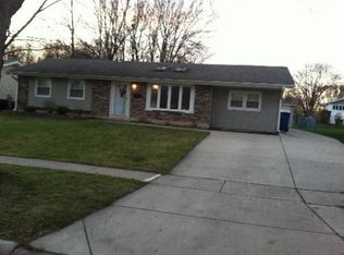 1826 Kingston Ln, Schaumburg, IL 60193