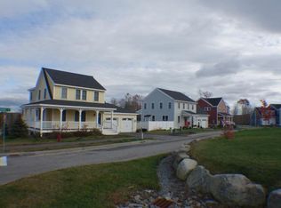 22 Pierce Dr, Rochester, NH 03867