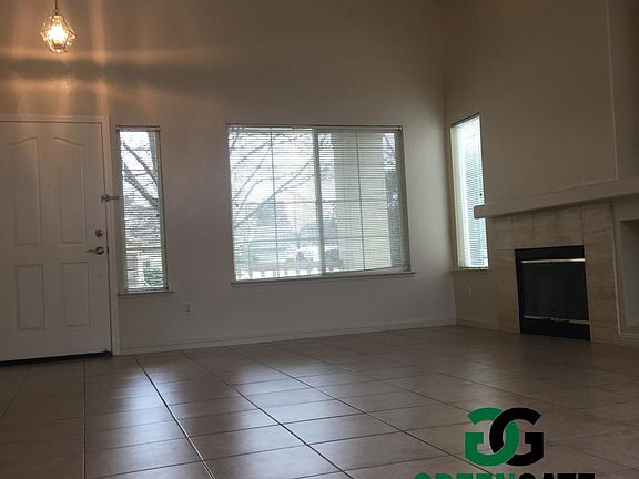 5th image of 2283 Joseph Damon Dr
