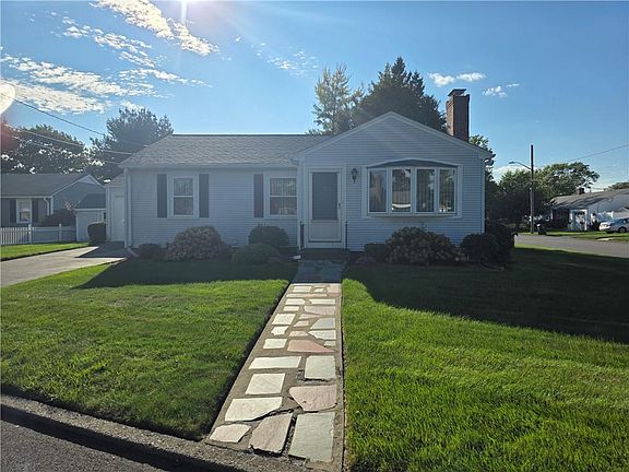 2nd image of 59 Ferncrest Dr