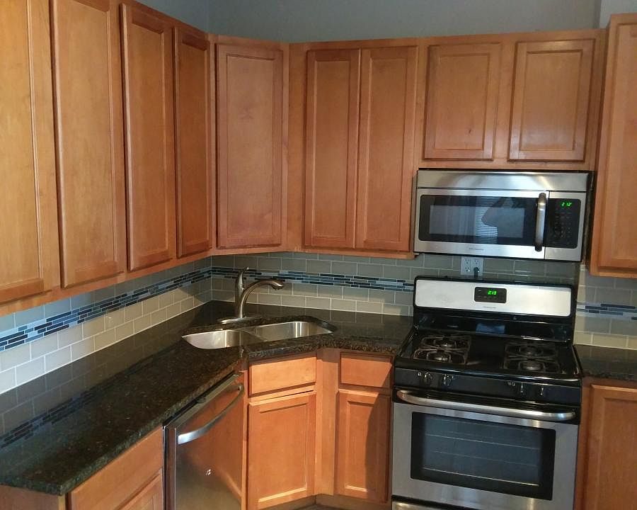 1st image of 1443 N Avers Ave #2
