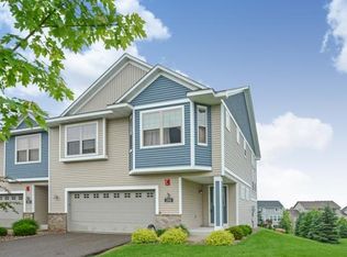 3080 Frontier Dr, Woodbury, MN 55129