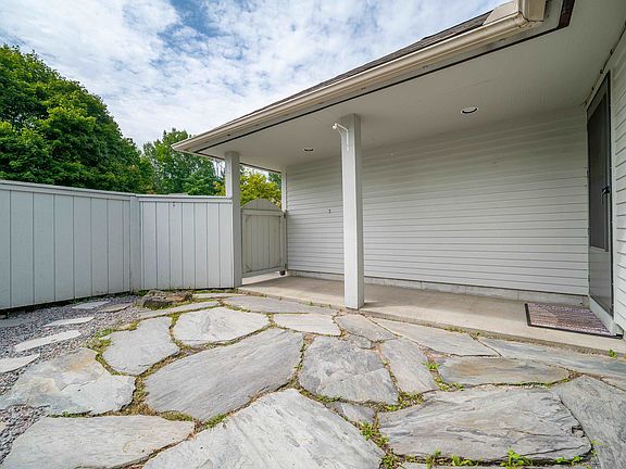 5th image of 1 Cottage Court