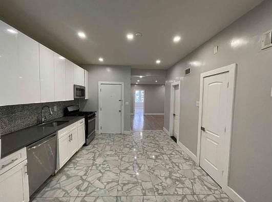 3rd image of 55 Wallis Ave #1B