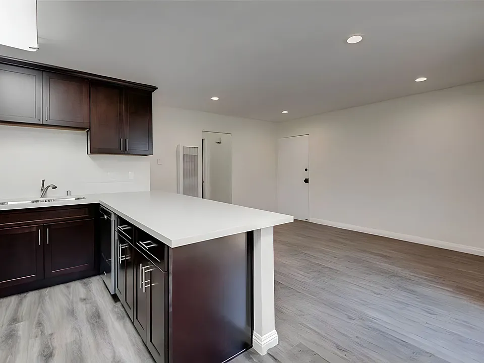 278 E Washington Blvd #1A