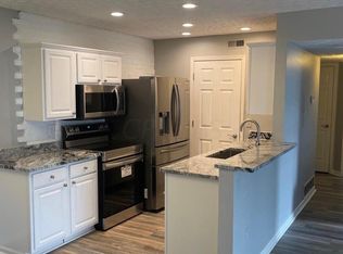 5440 Garden Rdg, Columbus, OH 43228