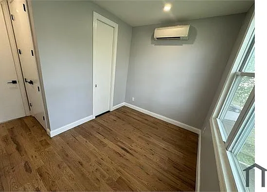 64 Logan Ave #3R — Photo 5