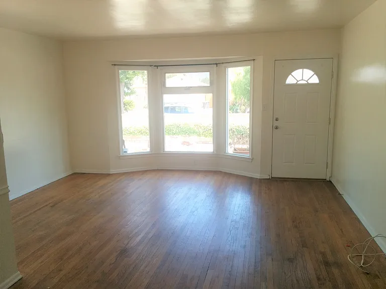 2409 N Lincoln St #D — Photo 5
