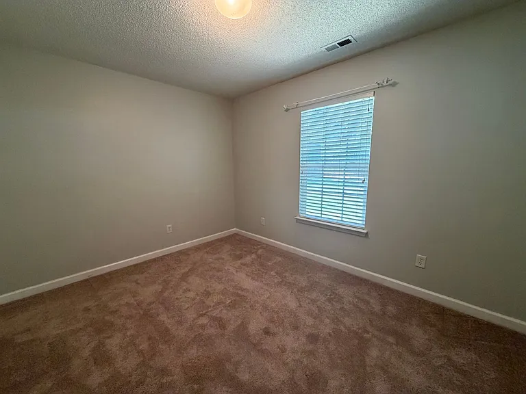 2236 Mancke Dr — Photo 13