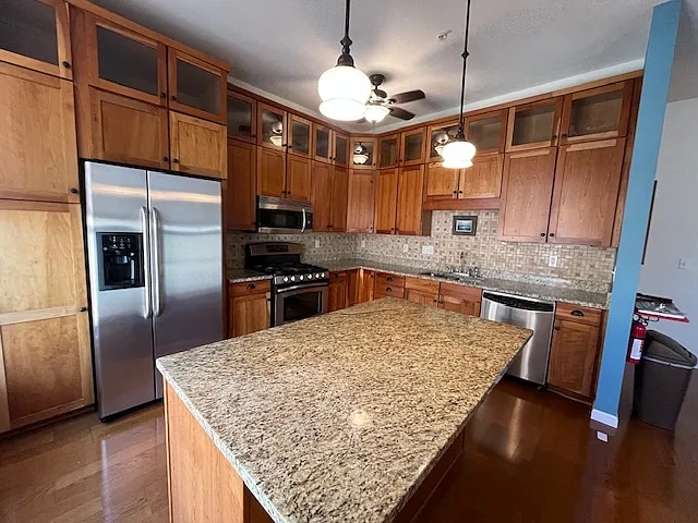 270 4th St E #401 — Photo 19