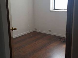 4515 34th Ave, Astoria, NY 11101