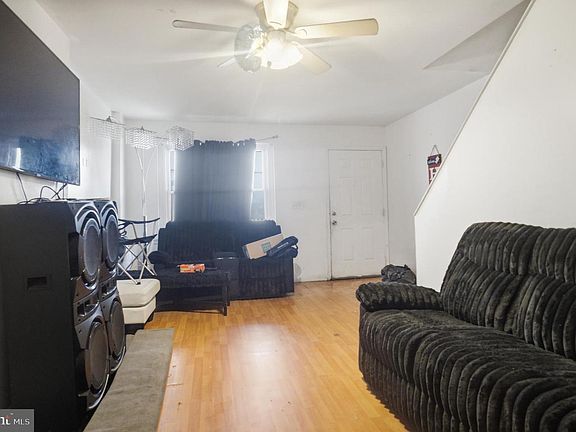4th image of 5153 W Columbia Ave