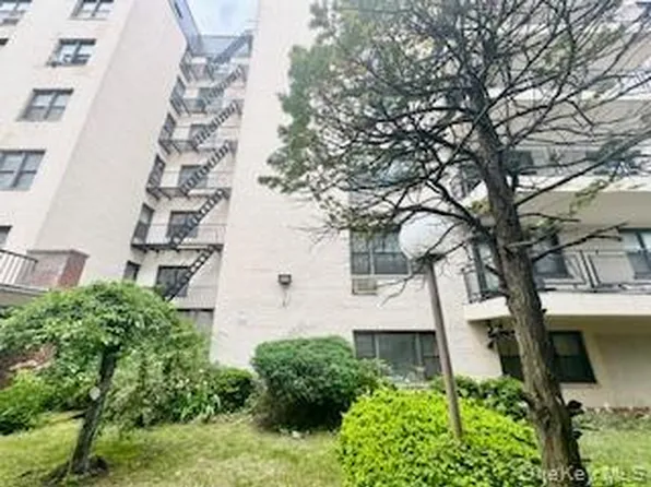 3855 3855 shore parkway #3m, Brooklyn, NY 11235