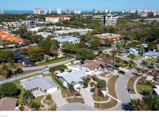 1036 Lake Shore Ct, Naples, FL 34103