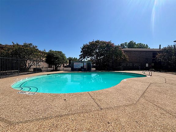 5th image of 1226 Baylor Ave