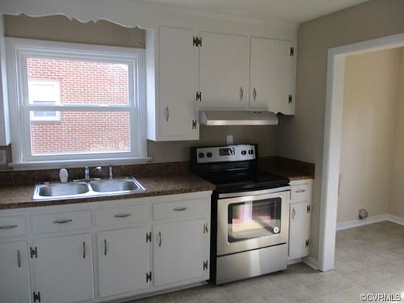 5th image of 1505 Carter St