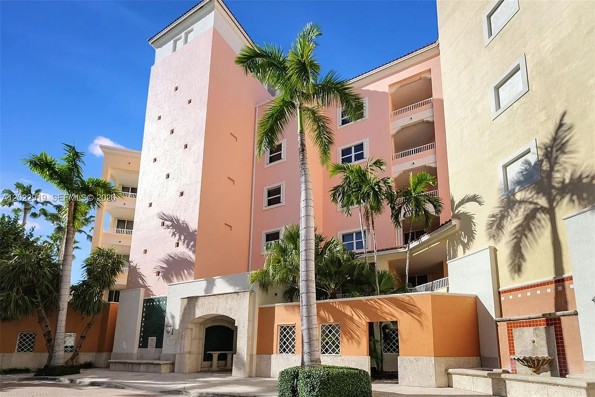 Building Photo - 731 Crandon Blvd #407
