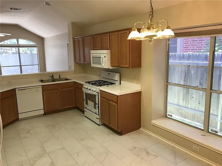 10309 Broomflower Dr — Photo 11