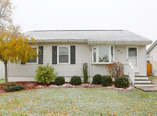 87 Mayberry Dr W, Buffalo, NY 14227