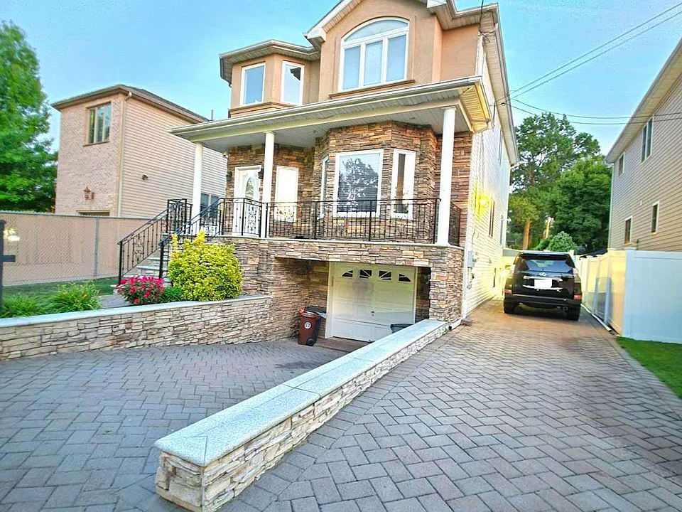 6 Serrell Ave #1
