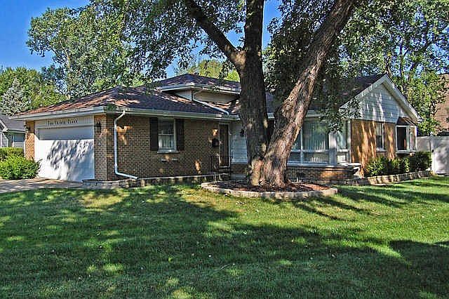 1st image of 1038 Everett Ln