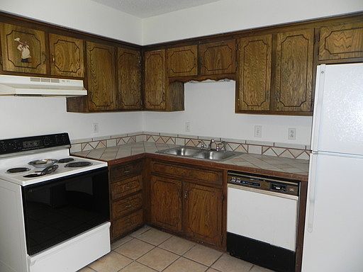 4th image of 16702 E 28th Pl S APT B