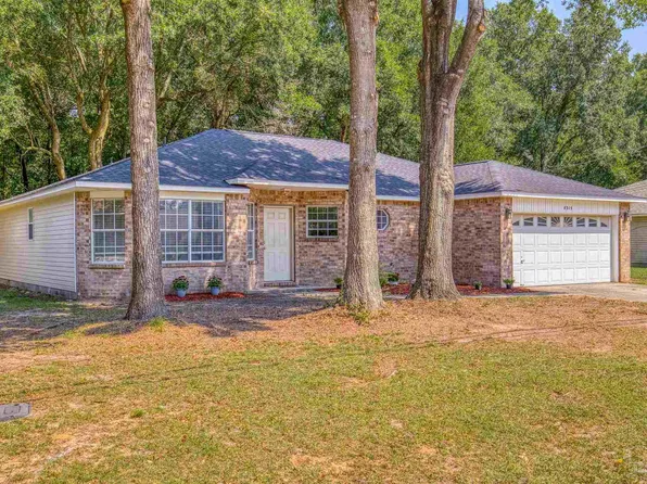 4315 Crosswinds Dr, Milton, FL 32583