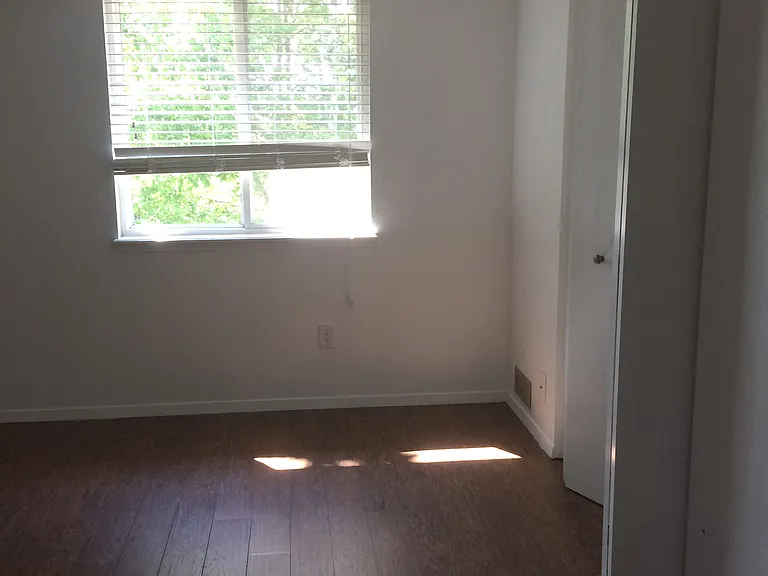 27 S Murray Blvd — Photo 20
