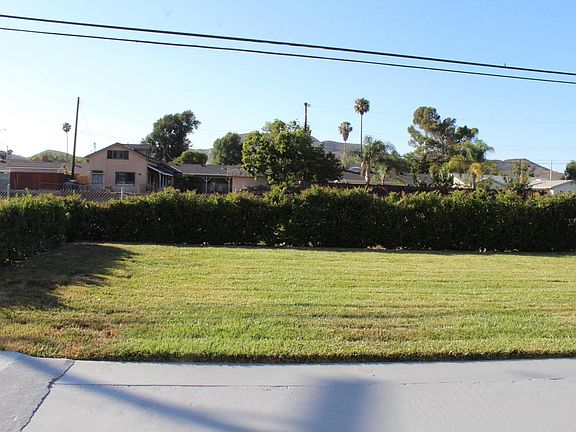 5th image of 3175 Michael Dr