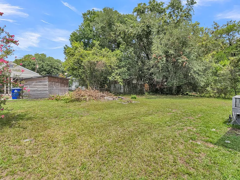 2330 Bailey Dr — Photo 30